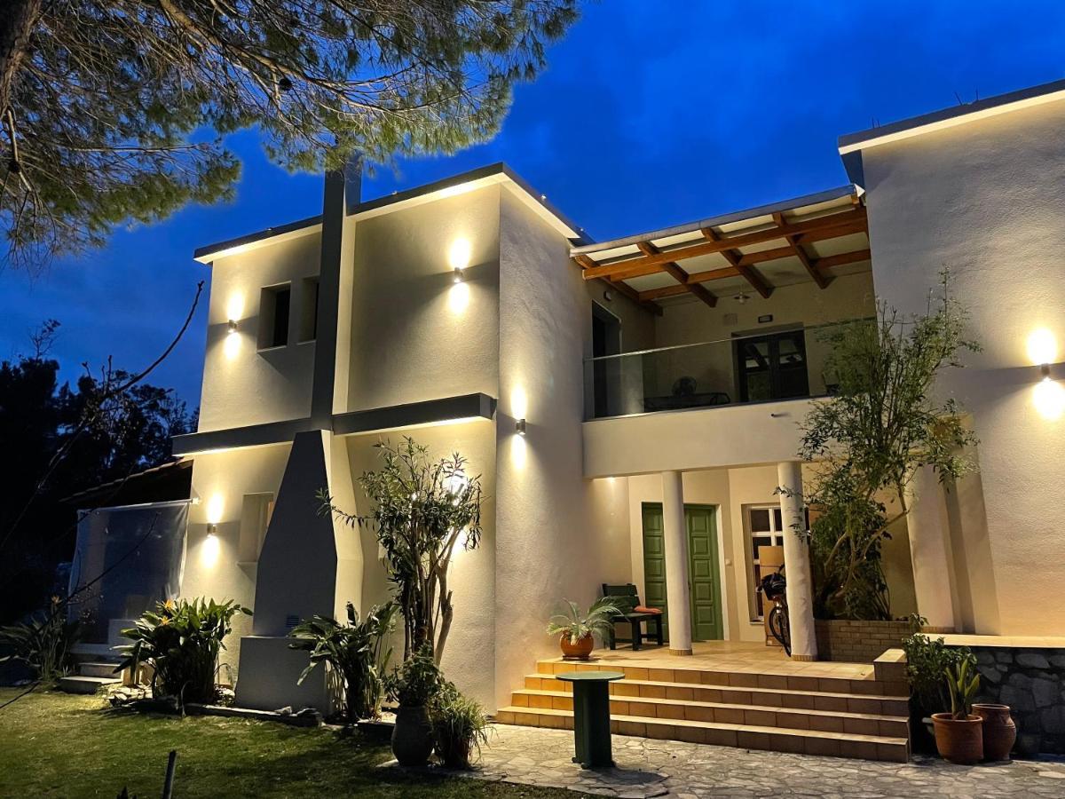 Andromahi Apartments & Suite 拉加纳斯 外观 照片