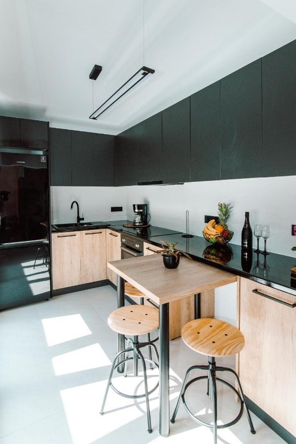 Andromahi Apartments & Suite 拉加纳斯 外观 照片
