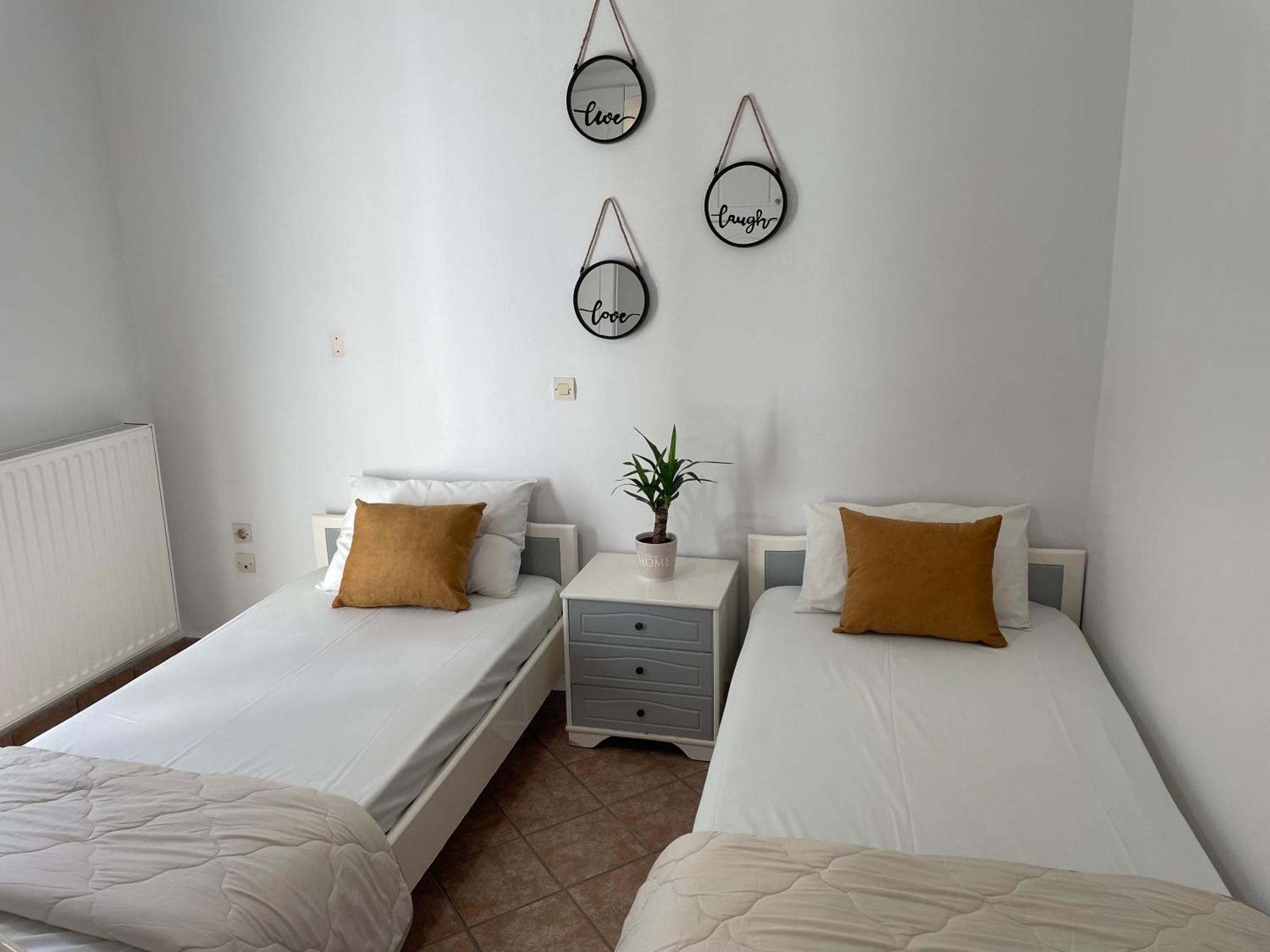 Andromahi Apartments & Suite 拉加纳斯 外观 照片