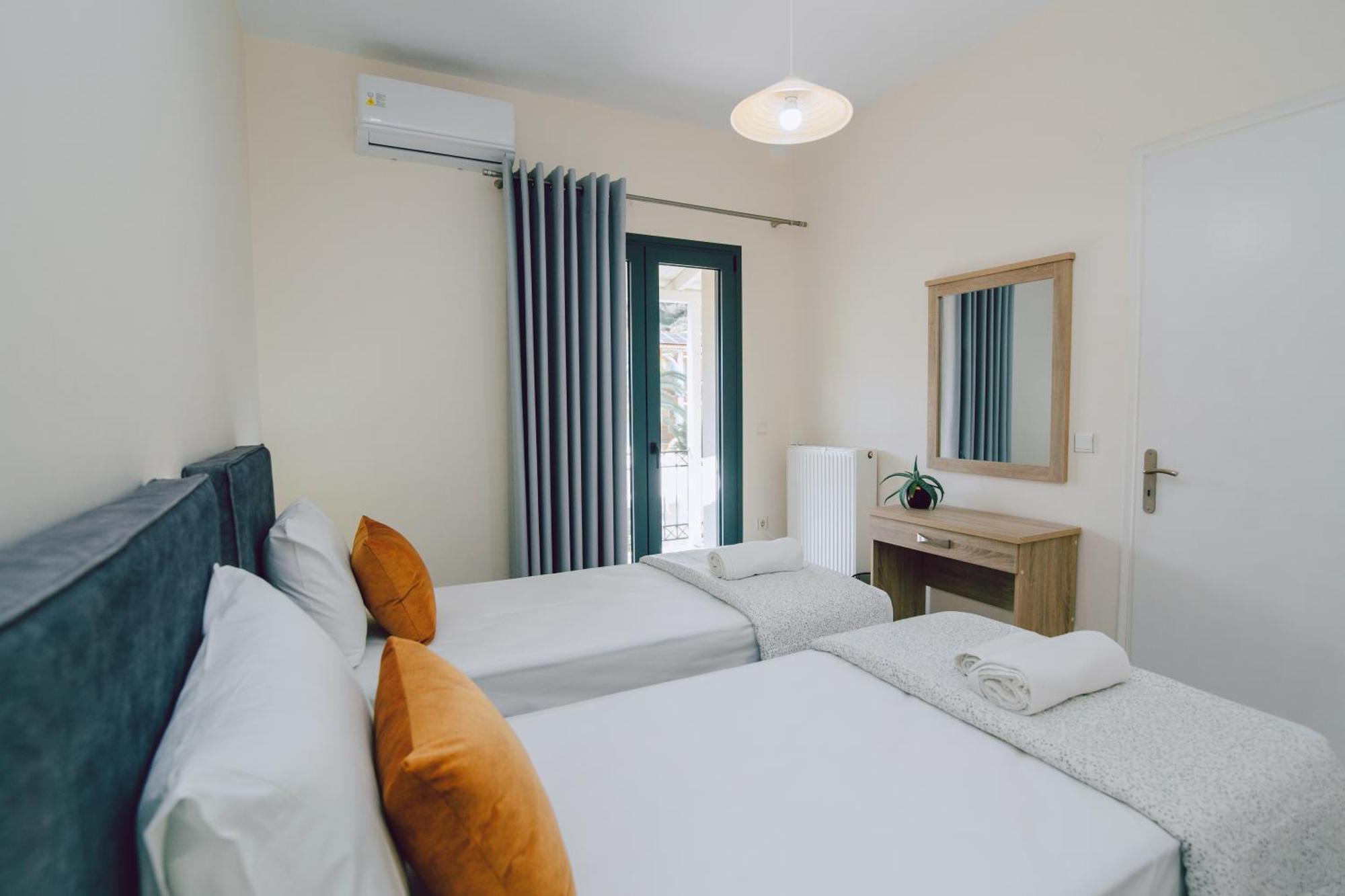 Andromahi Apartments & Suite 拉加纳斯 外观 照片